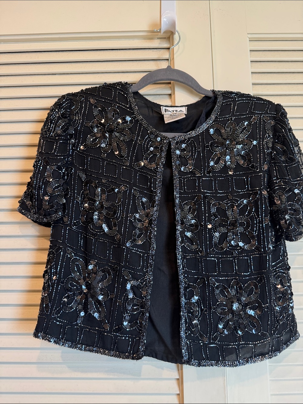 Patra Black Short-Sleeve Beaded Open Front Short-Sleeve Jacket Petite P/P